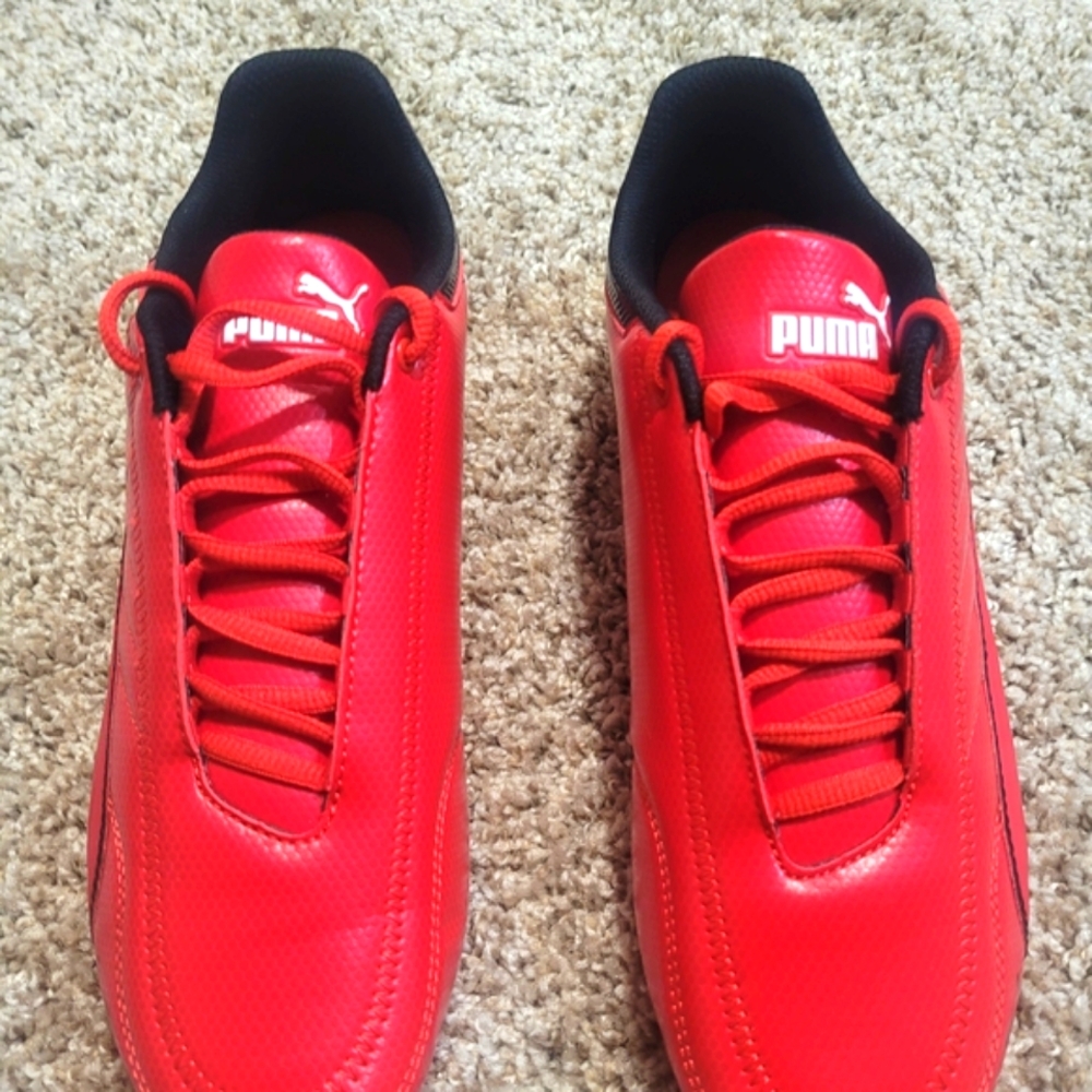 Puma Men's Red Sneakers